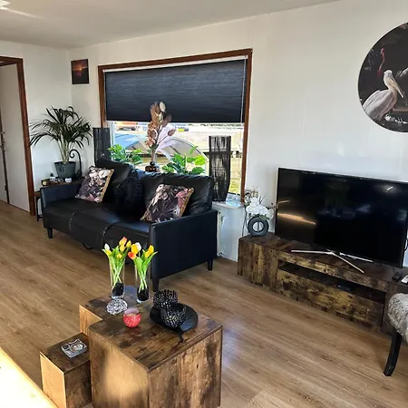 Woonboot De Witte Loosdrechtse Plassen *