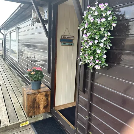 Hotel en barco Woonboot De Witte Loosdrechtse Plassen Loosdrecht