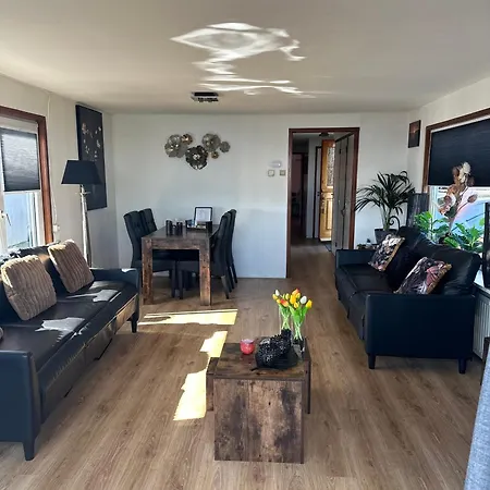 Woonboot De Witte Loosdrechtse Plassen Tekne