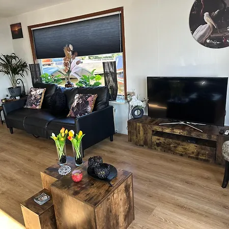 Ботель Woonboot De Witte Loosdrechtse Plassen *