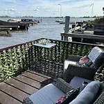 Woonboot De Witte Loosdrechtse Plassen Bateau-hôtel Loosdrecht
