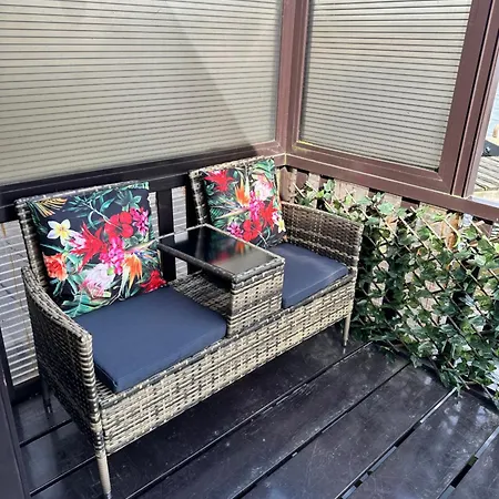 Woonboot De Witte Loosdrechtse Plassen Botel