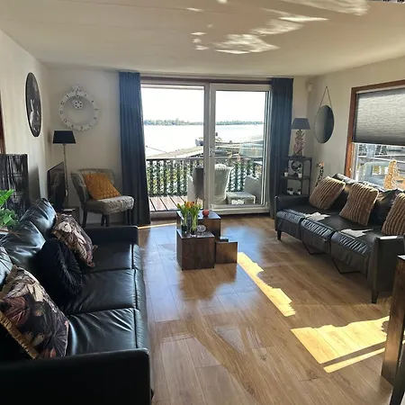 Botel Woonboot De Witte Loosdrechtse Plassen Loosdrecht